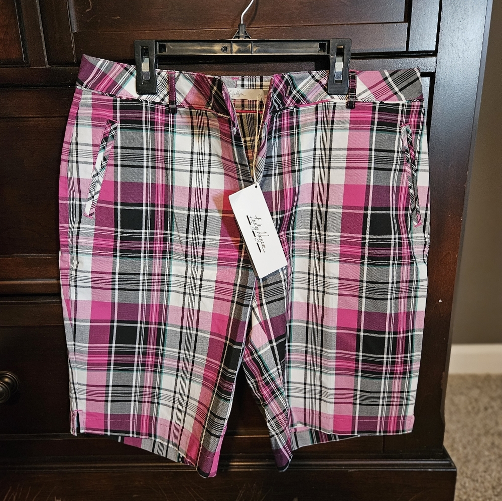 Lady Hagen Avignon Shorts in Pink/Black/White Plaid, Size 8